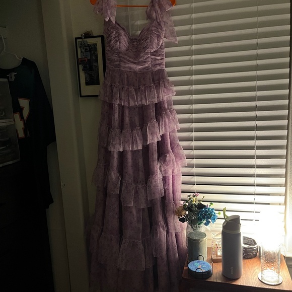 Prom dress originally $350 looking for $175-$200 - Picture 1 of 2